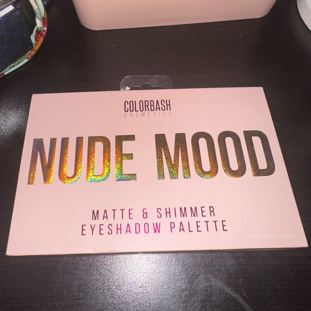 Nude Mood Eyeshadow Palette